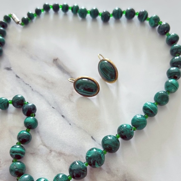 Jewelry - Vintage Malachite beaded necklace and earring set
